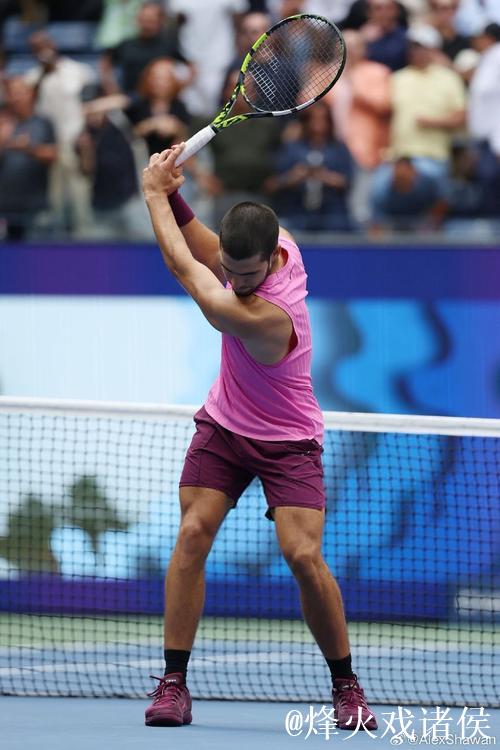 ATP总决赛阿尔卡拉斯小组出局 鲁德半决赛战辛纳 ATP总决赛阿尔卡拉斯小组出局 鲁德半决赛战辛纳